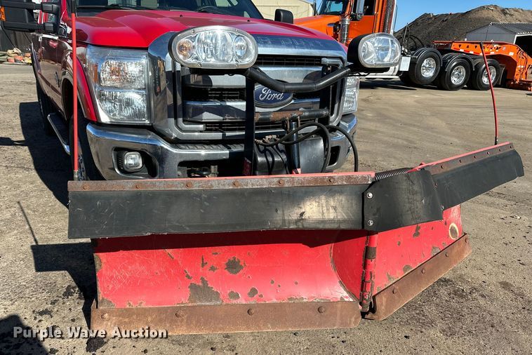image for item DO3394 2015 Ford F350 Super Duty Lariat SuperCab pickup truck