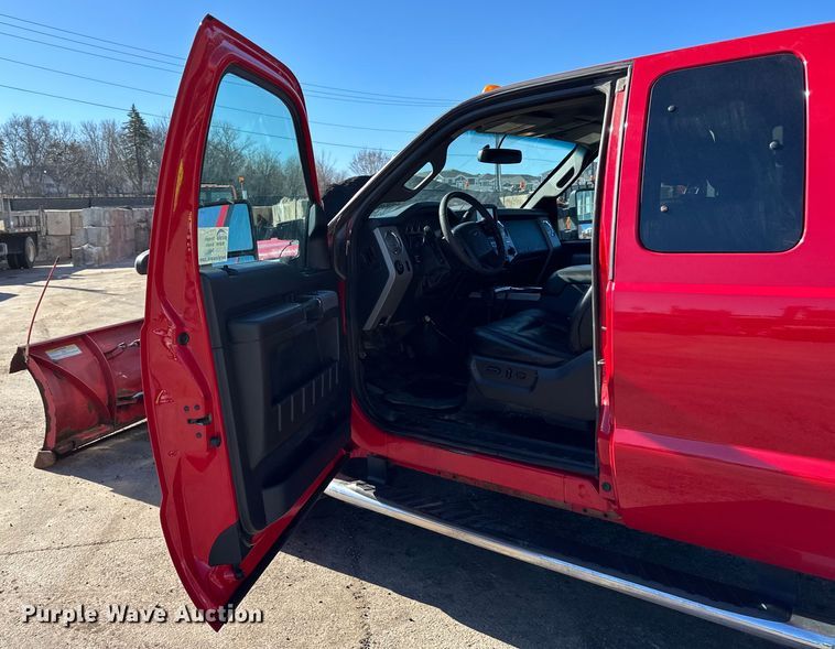 image for item DO3394 2015 Ford F350 Super Duty Lariat SuperCab pickup truck