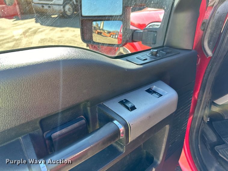 image for item DO3394 2015 Ford F350 Super Duty Lariat SuperCab pickup truck