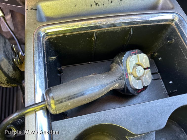 image for item DO3394 2015 Ford F350 Super Duty Lariat SuperCab pickup truck