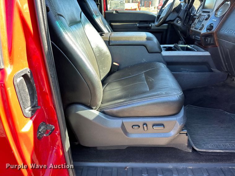 image for item DO3394 2015 Ford F350 Super Duty Lariat SuperCab pickup truck