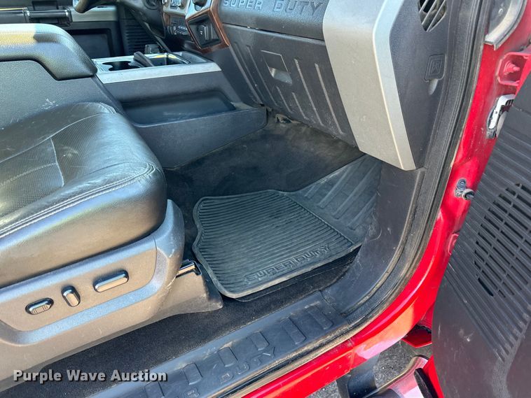 image for item DO3394 2015 Ford F350 Super Duty Lariat SuperCab pickup truck