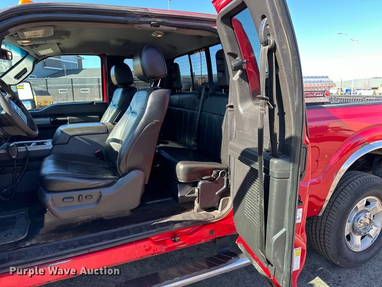 image for item DO3394 2015 Ford F350 Super Duty Lariat SuperCab pickup truck