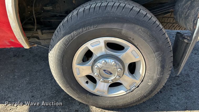 image for item DO3394 2015 Ford F350 Super Duty Lariat SuperCab pickup truck