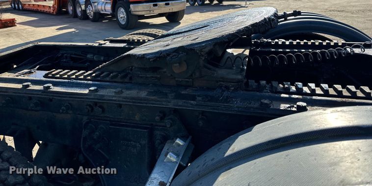 image for item DO3395 2014 Kenworth  T800W semi truck