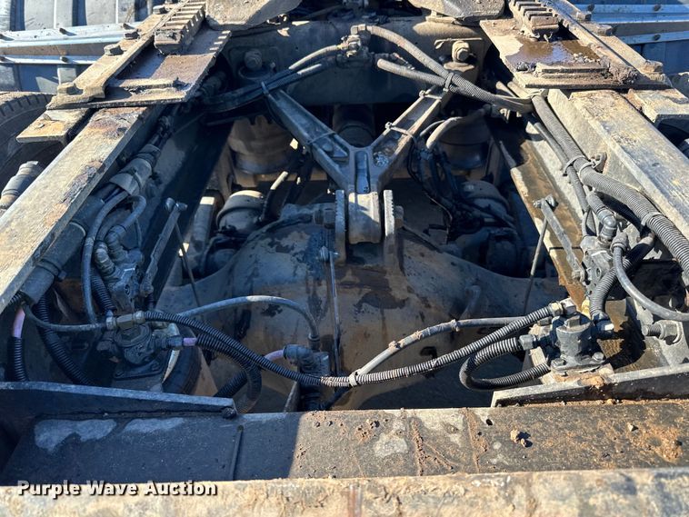 image for item DO3395 2014 Kenworth  T800W semi truck