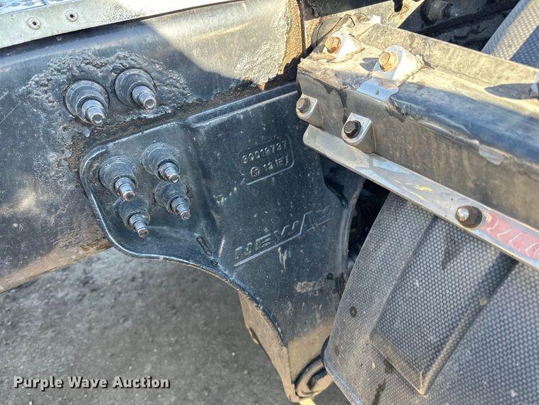 image for item DO3395 2014 Kenworth  T800W semi truck