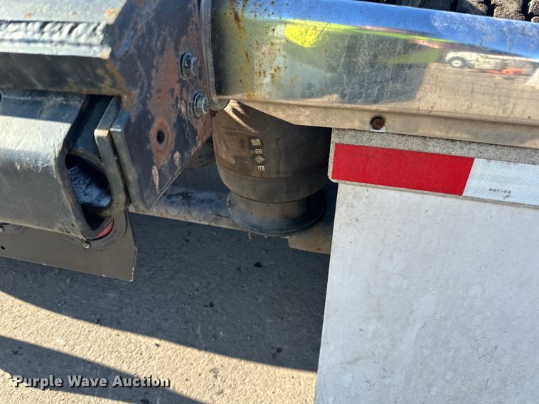 image for item DO3395 2014 Kenworth  T800W semi truck