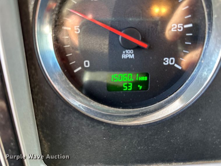 image for item DO3395 2014 Kenworth  T800W semi truck