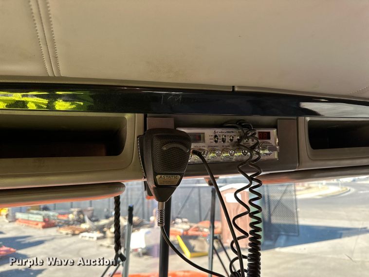 image for item DO3395 2014 Kenworth  T800W semi truck