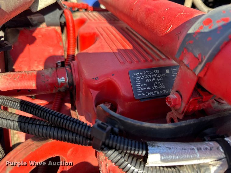 image for item DO3395 2014 Kenworth  T800W semi truck