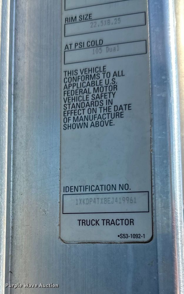 image for item DO3395 2014 Kenworth  T800W semi truck