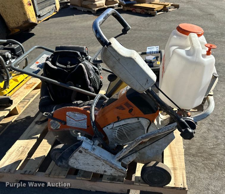 image for item DO3398 Concrete equipment