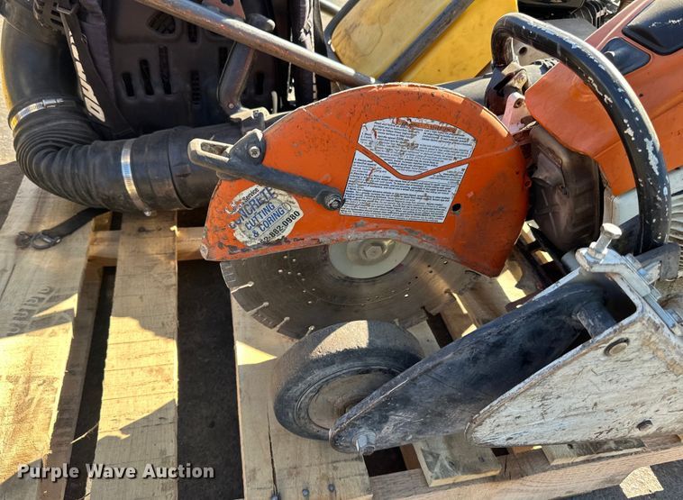 image for item DO3398 Concrete equipment