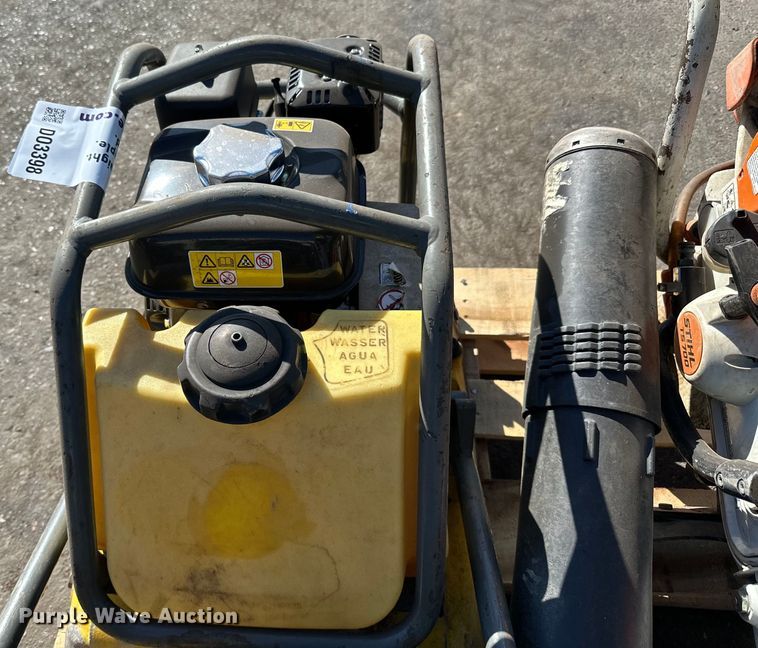 image for item DO3398 Concrete equipment