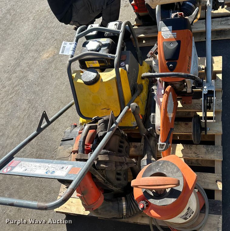 image for item DO3399 Concrete equipment