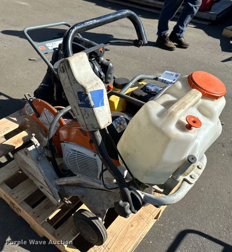 image for item DO3402 Concrete equipment