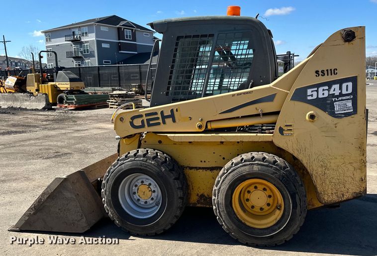 image for item DO3406 2011 Gehl 5640 skid steer loader