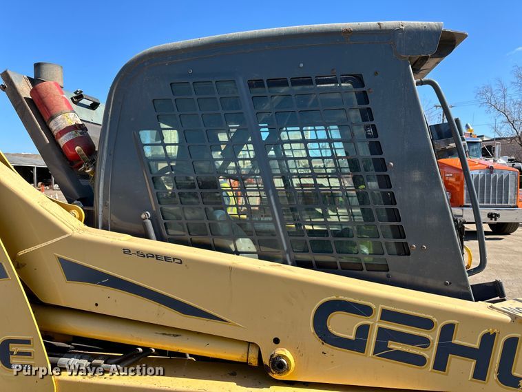 image for item DO3406 2011 Gehl 5640 skid steer loader