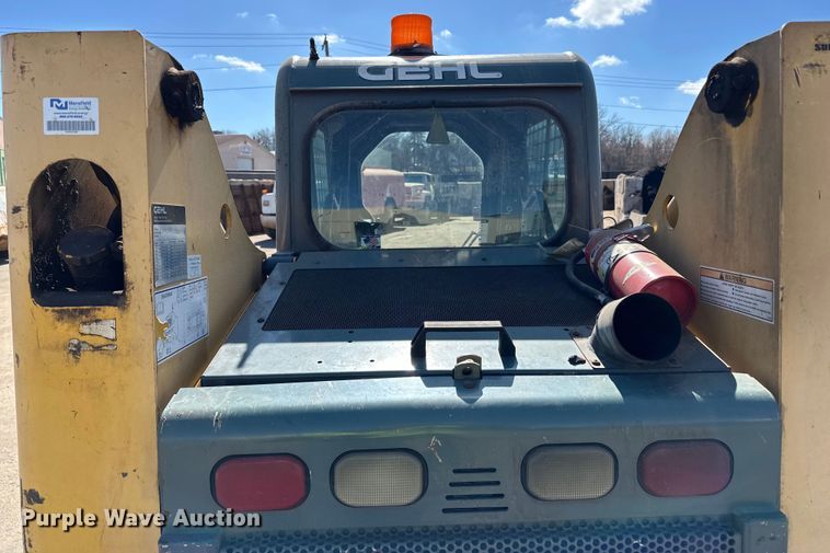 image for item DO3406 2011 Gehl 5640 skid steer loader
