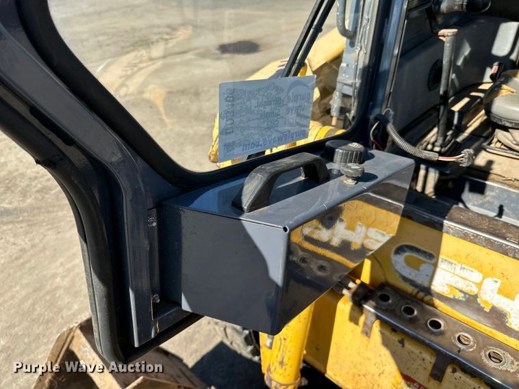 image for item DO3406 2011 Gehl 5640 skid steer loader