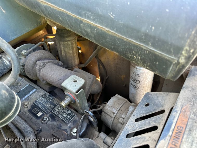 image for item DO3406 2011 Gehl 5640 skid steer loader