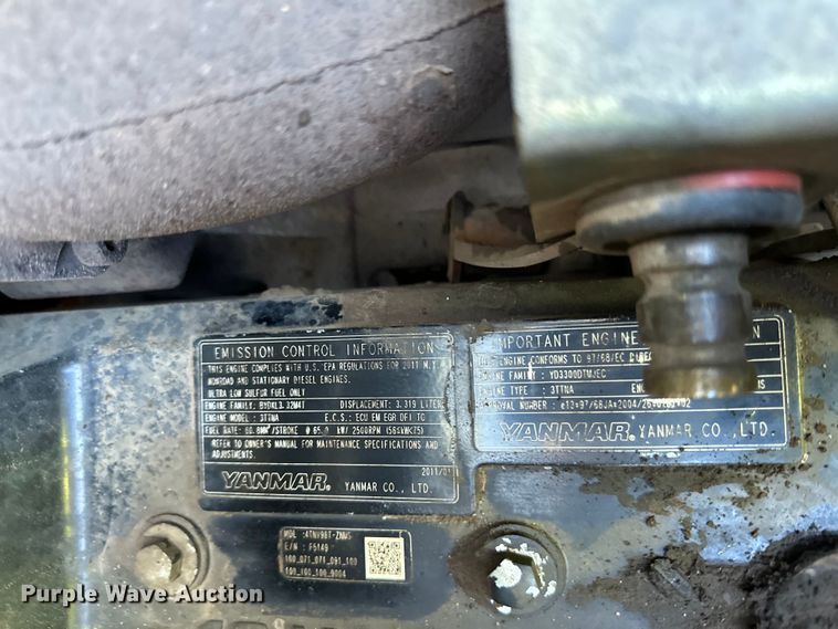 image for item DO3406 2011 Gehl 5640 skid steer loader