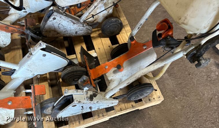 image for item DO3408 (4) Stihl saw cart