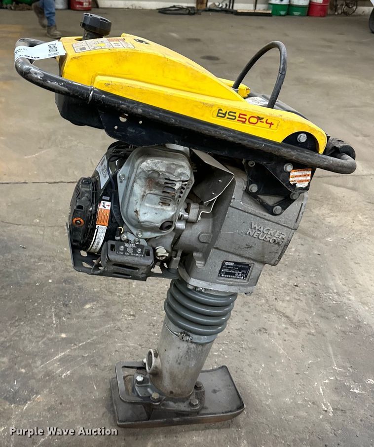 image for item DO3412 Wacker BS50-4  plate compactor