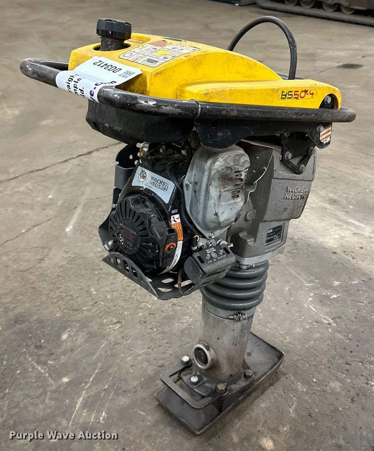 image for item DO3412 Wacker BS50-4  plate compactor