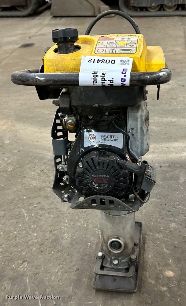 image for item DO3412 Wacker BS50-4  plate compactor