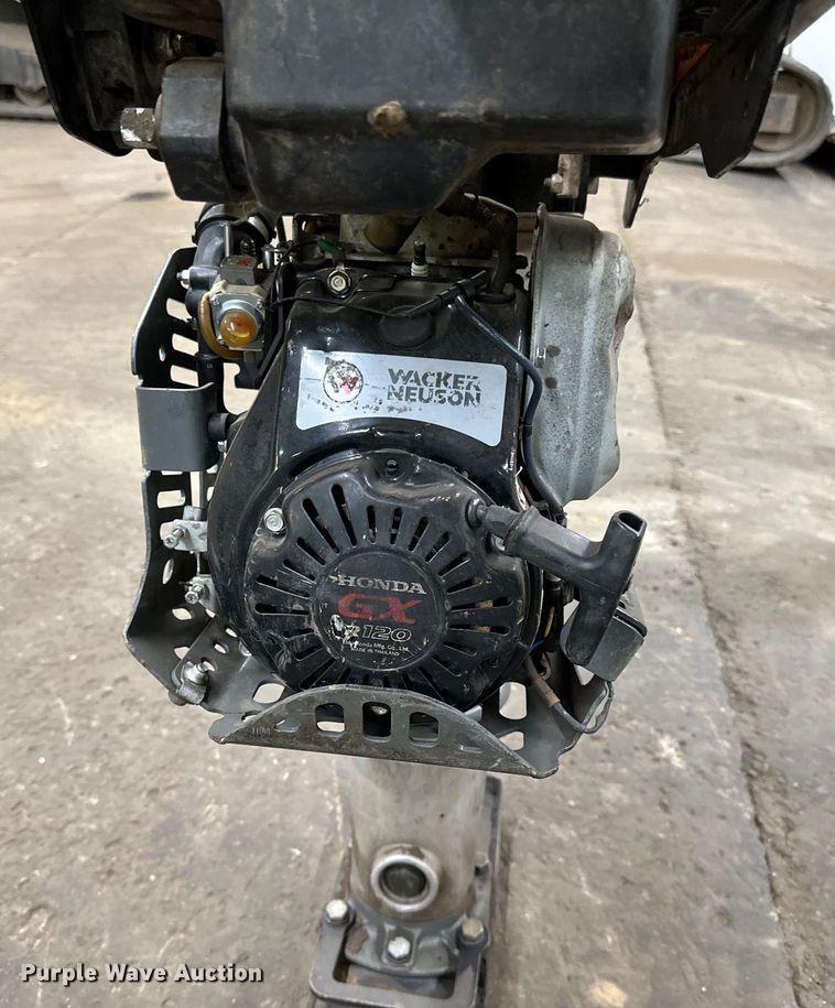 image for item DO3412 Wacker BS50-4  plate compactor