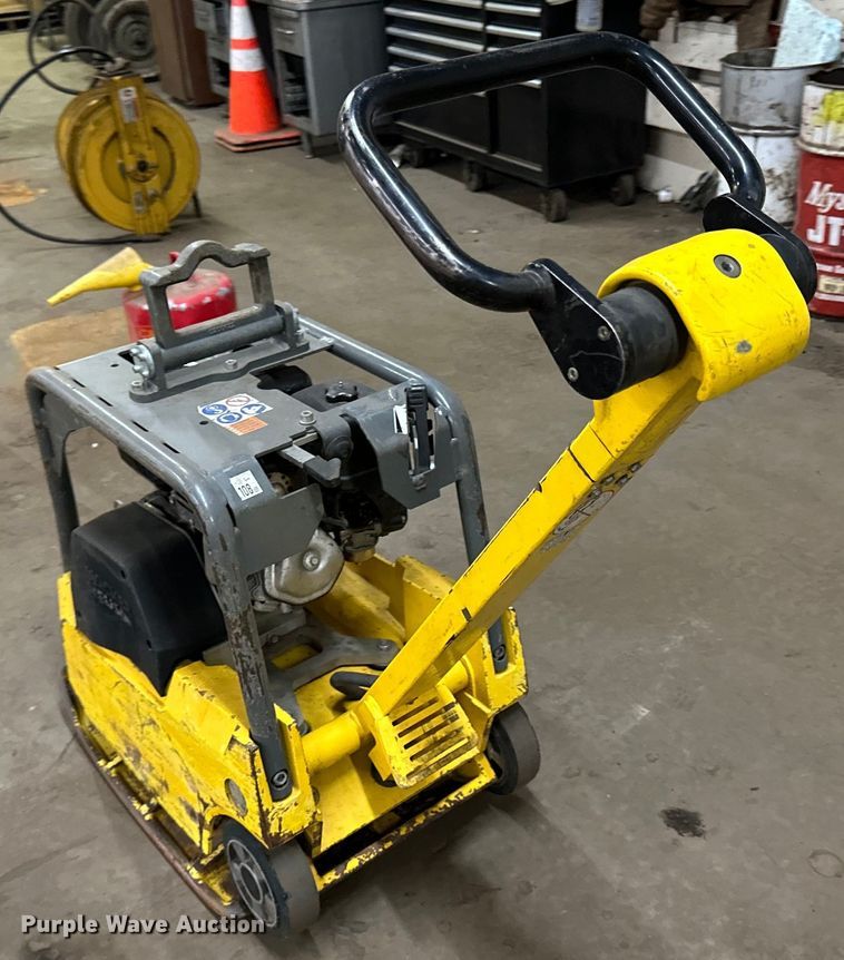 image for item DO3418 2014 Wacker BPU 3750 ATS plate compactor