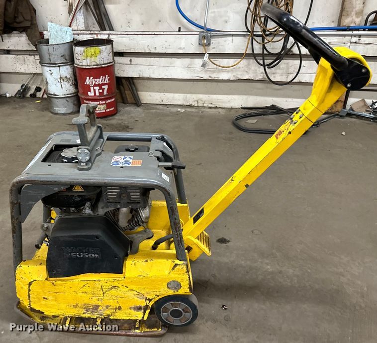 image for item DO3418 2014 Wacker BPU 3750 ATS plate compactor