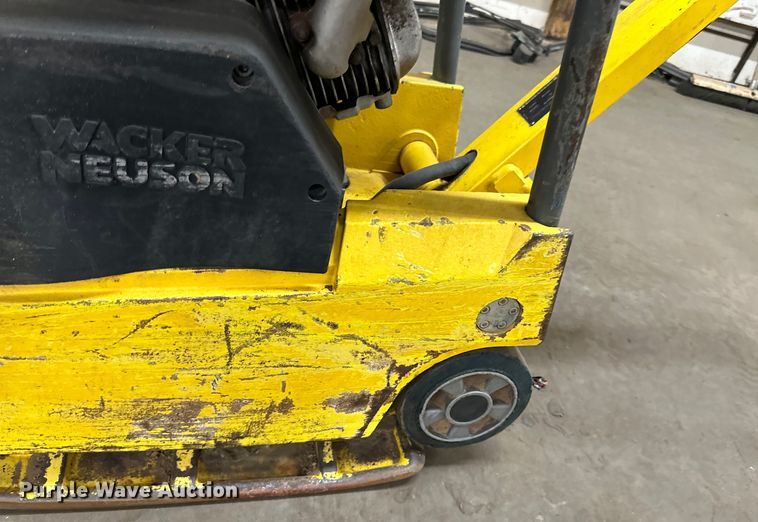 image for item DO3418 2014 Wacker BPU 3750 ATS plate compactor