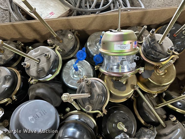 image for item DP8344 (2) pallets of truck parts