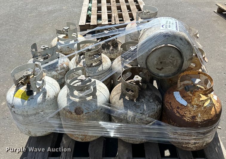 image for item DP8354 (13) LPG tanks