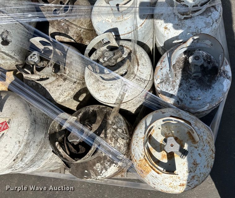 image for item DP8354 (13) LPG tanks