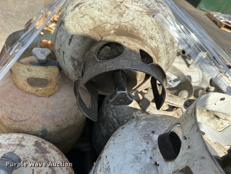 image for item DP8354 (13) LPG tanks