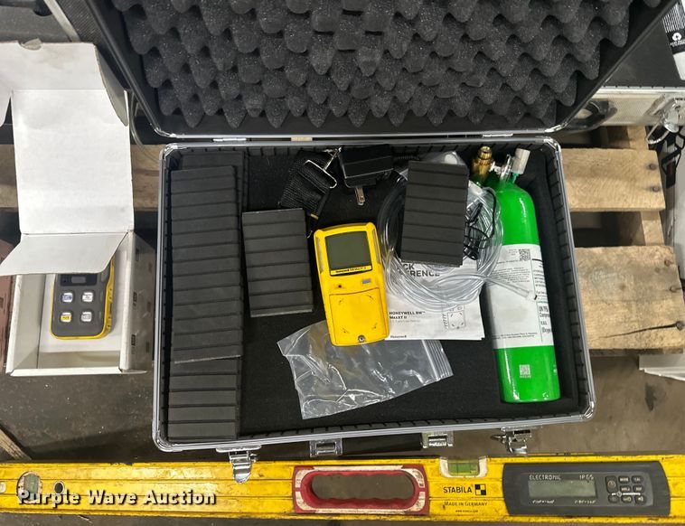 image for item DQ0604 Tools