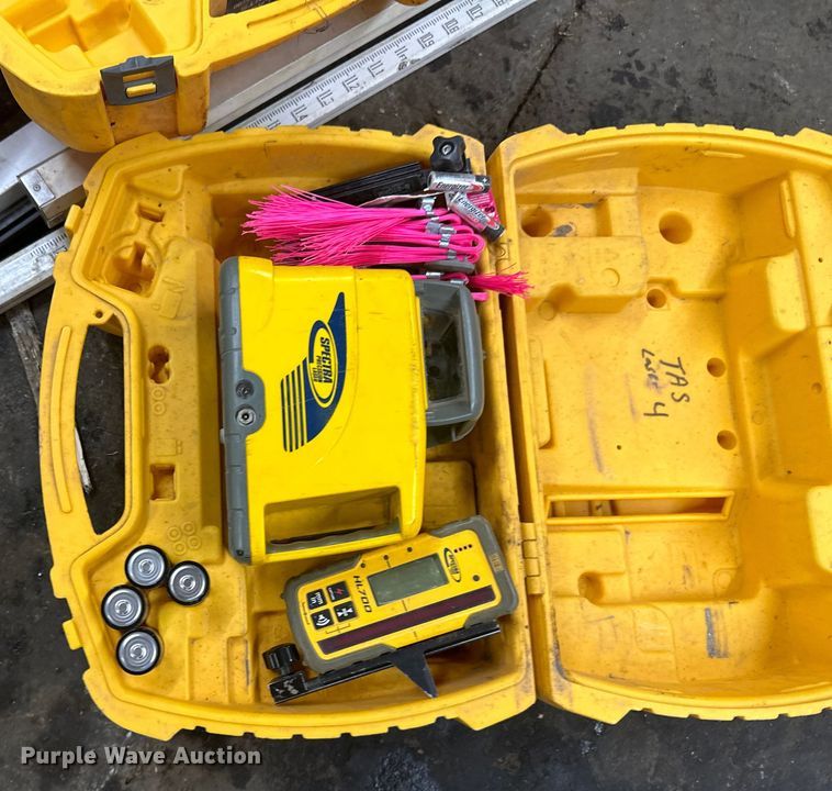 image for item DQ0605 Spectra laser leveling equipment