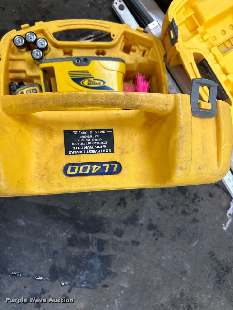 image for item DQ0605 Spectra laser leveling equipment