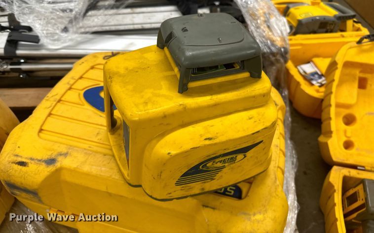 image for item DQ0605 Spectra laser leveling equipment