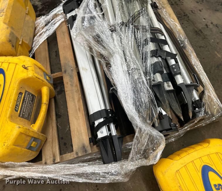 image for item DQ0605 Spectra laser leveling equipment