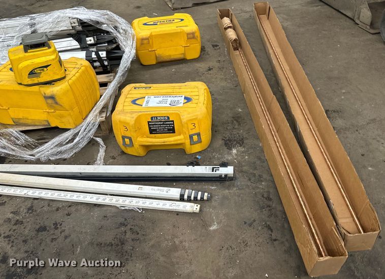 image for item DQ0605 Spectra laser leveling equipment