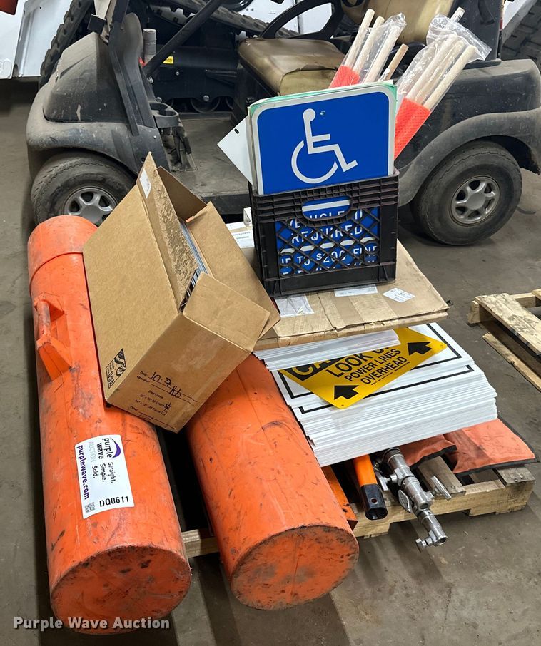 image for item DQ0611 Road safety equipment