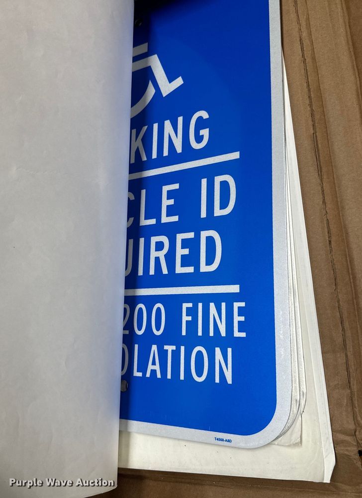 image for item DQ0611 Road safety equipment