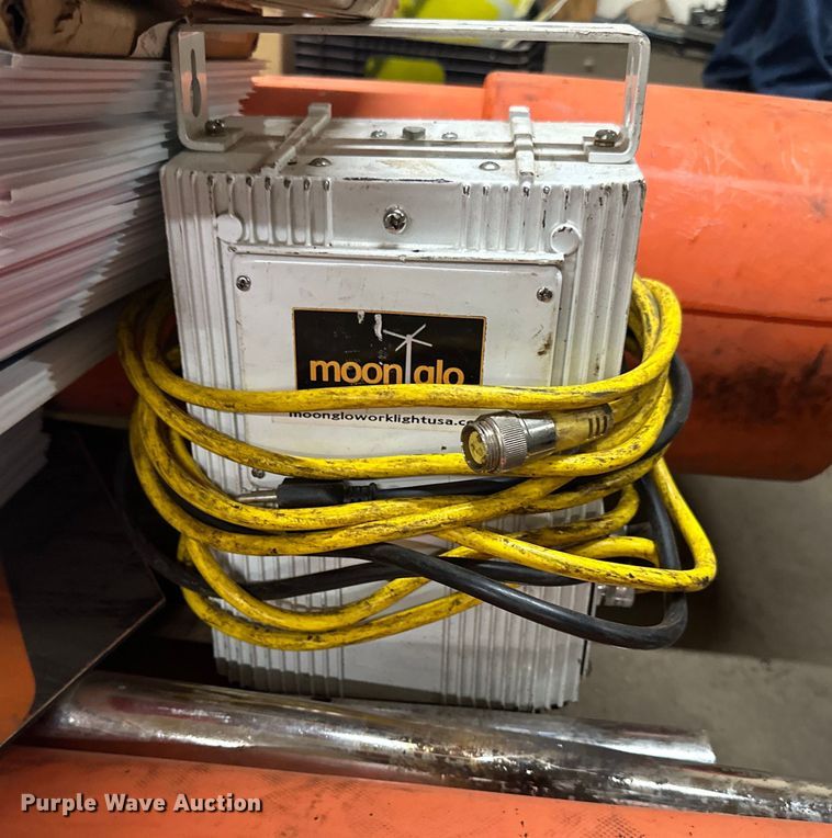 image for item DQ0611 Road safety equipment