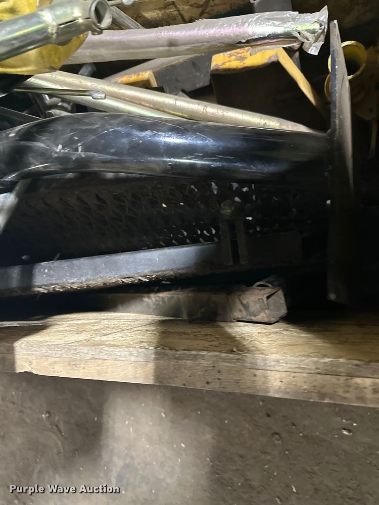 image for item DQ0616 Paver parts