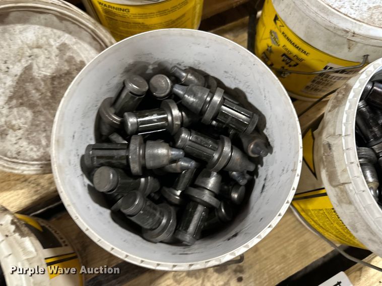 image for item DQ0654 (11) buckets of Kennametal SM03 BIT milling teeth 